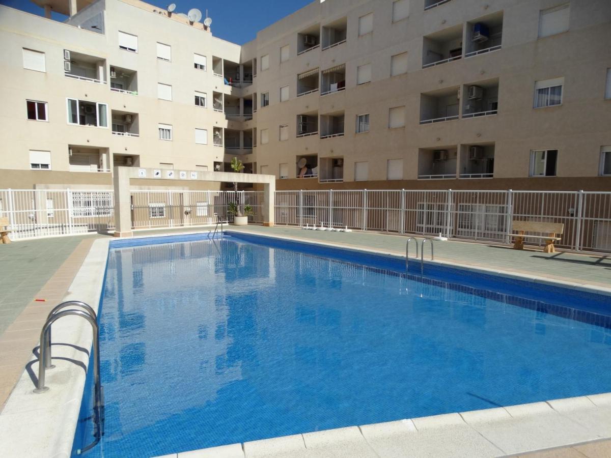 Apartamento Laguna Rosa 托雷维耶哈 外观 照片