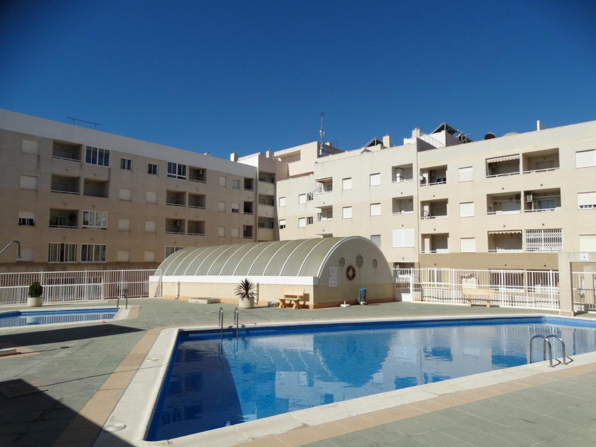 Apartamento Laguna Rosa 托雷维耶哈 外观 照片